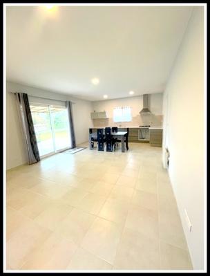 Maison - 166 m² - 7 pièces