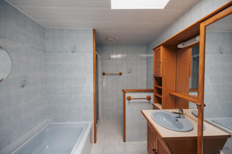 Maison - 102 m² - 4 pièces