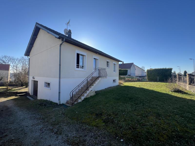 Maison - 95 m² - 4 pièces