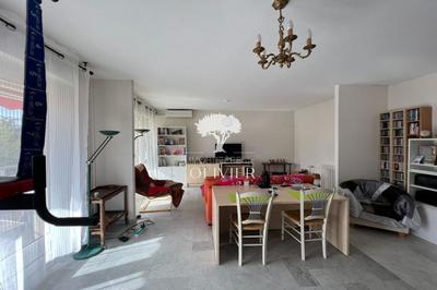 Appartement - 87 m² - 3 pièces