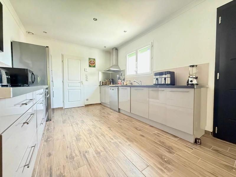 Villa - 167 m² - 7 pièces