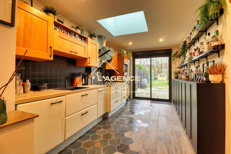 Maison - 100 m² - 4 pièces