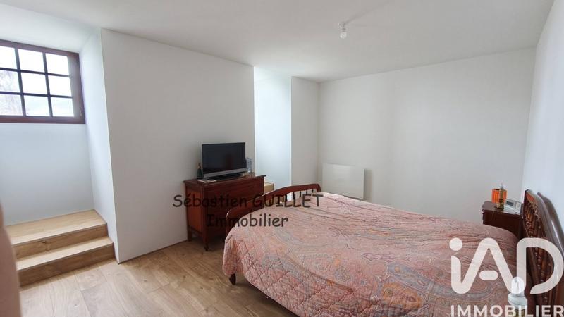 Maison - 248 m² - 12 pièces