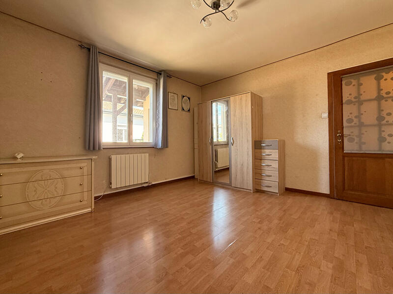 Maison - 135 m² - 6 pièces