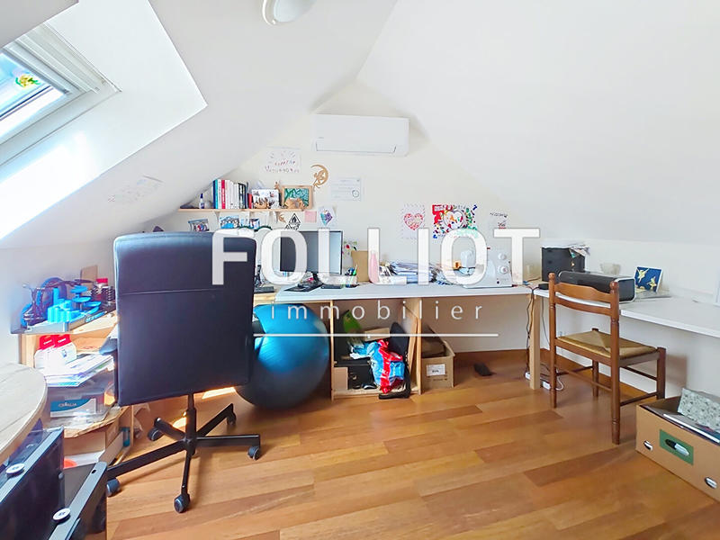 Maison - 74 m² - 6 pièces