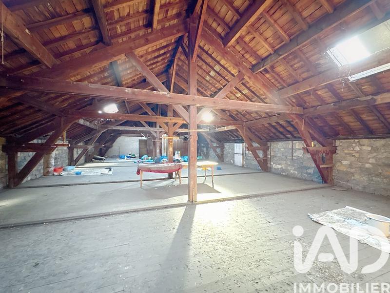 Immeuble - 2 600 m²