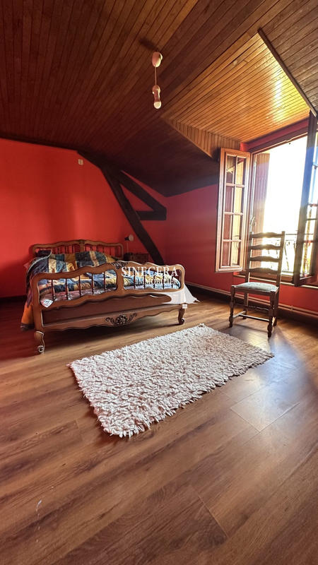 Maison - 150 m² - 7 pièces