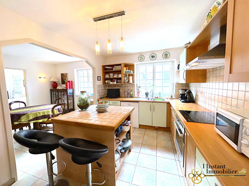 Maison - 140 m² - 6 pièces