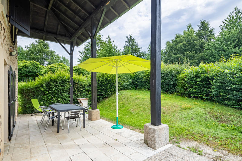 Maison - 1 791 m² - 39 pièces