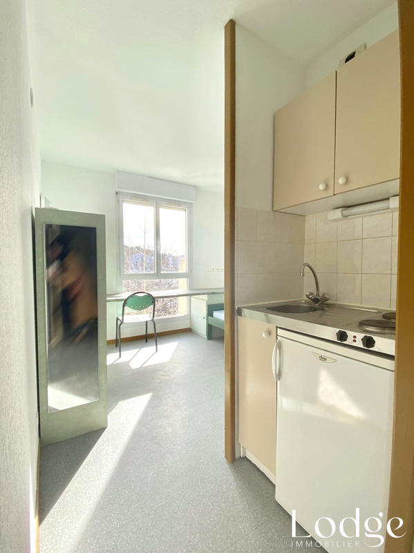 Appartement - 15 m² - 1 pièce