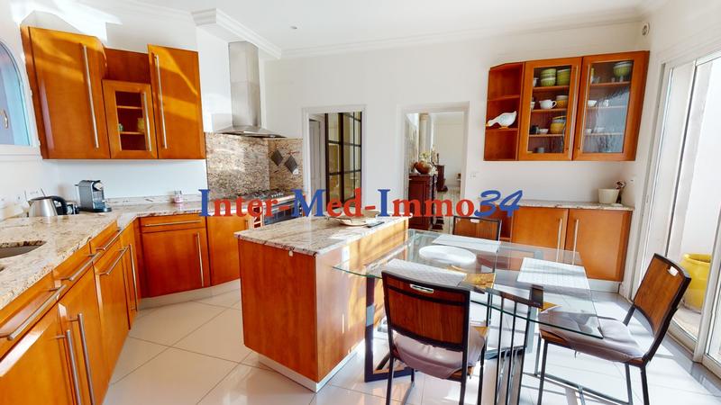 Villa - 237 m² - 7 pièces