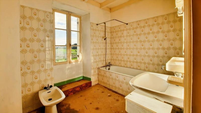 Maison de maîtres - 140 m² - 8 pièces