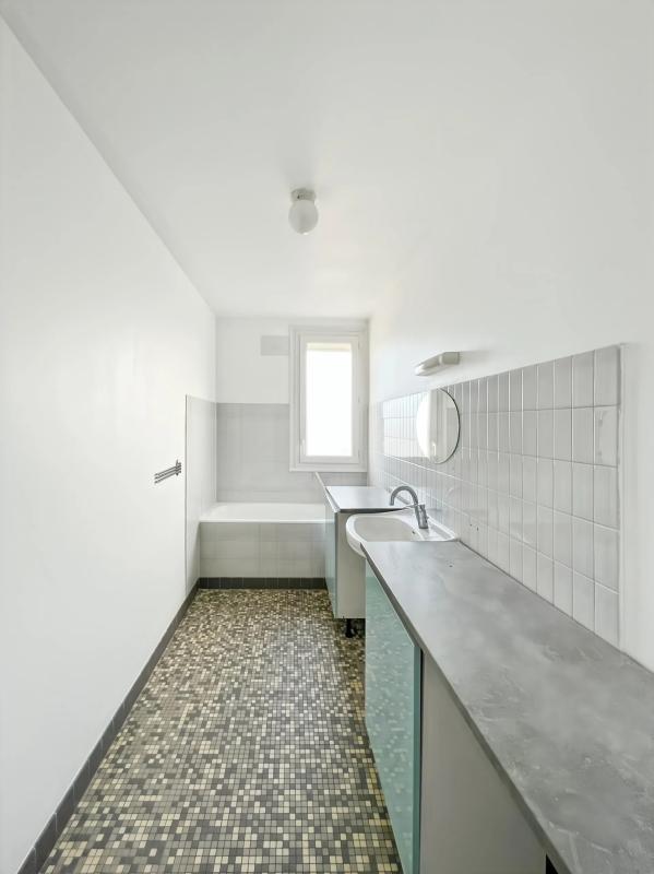 Appartement - 75 m² - 3 pièces