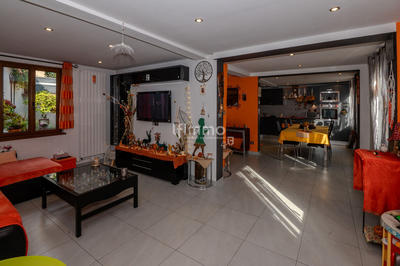 Maison - 117 m² - 6 pièces