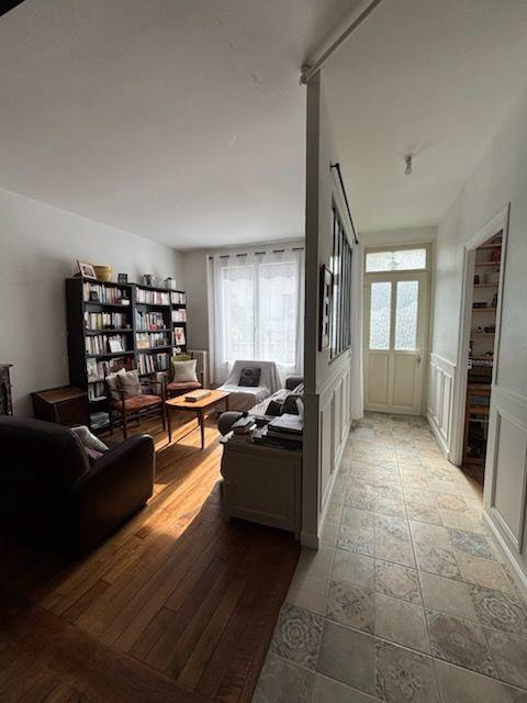 Maison - 96 m² - 5 pièces