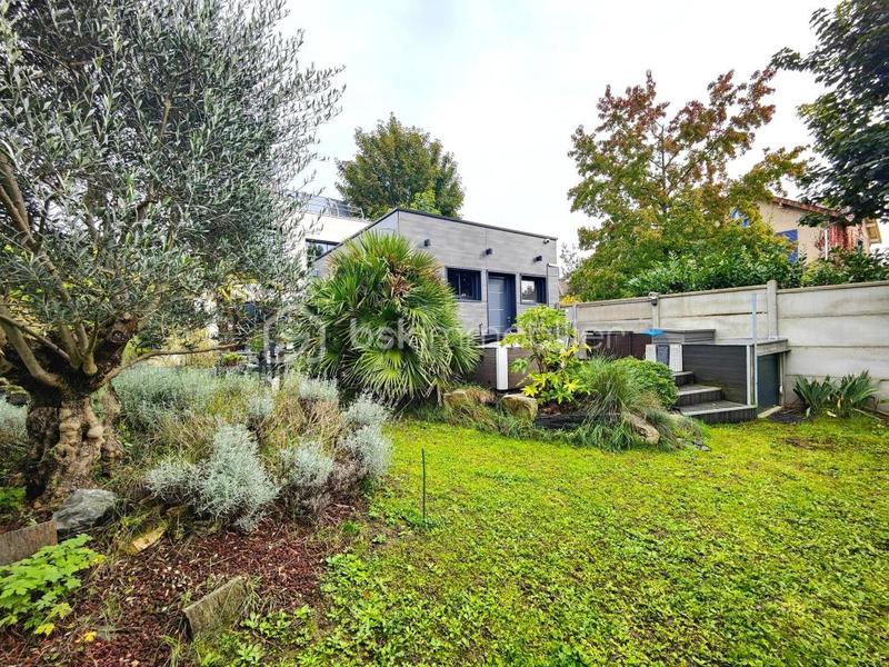 Maison d'architecte - 160 m² - 6 pièces