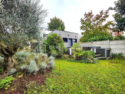 Maison d'architecte - 160 m² - 6 pièces