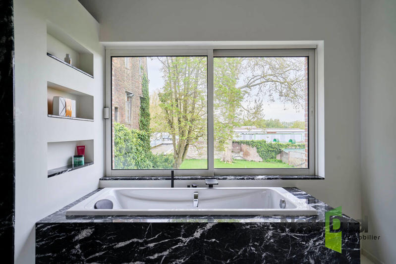 Demeure - 560 m² - 15 pièces