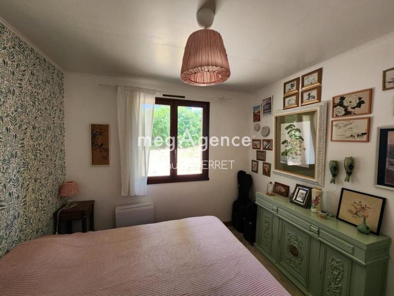 Maison traditionnelle - 143 m² - 7 pièces