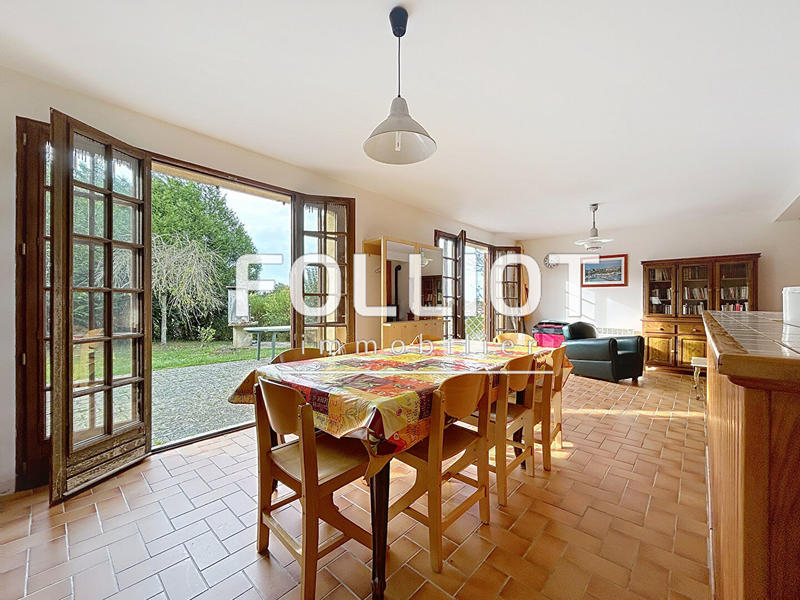Maison - 98 m² - 5 pièces