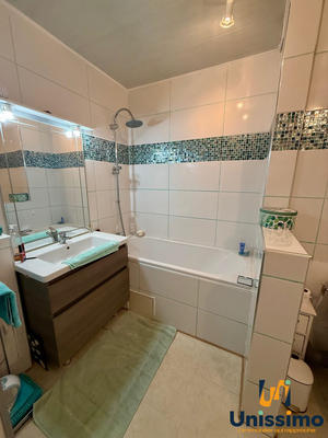 Appartement - 64 m² - 3 pièces