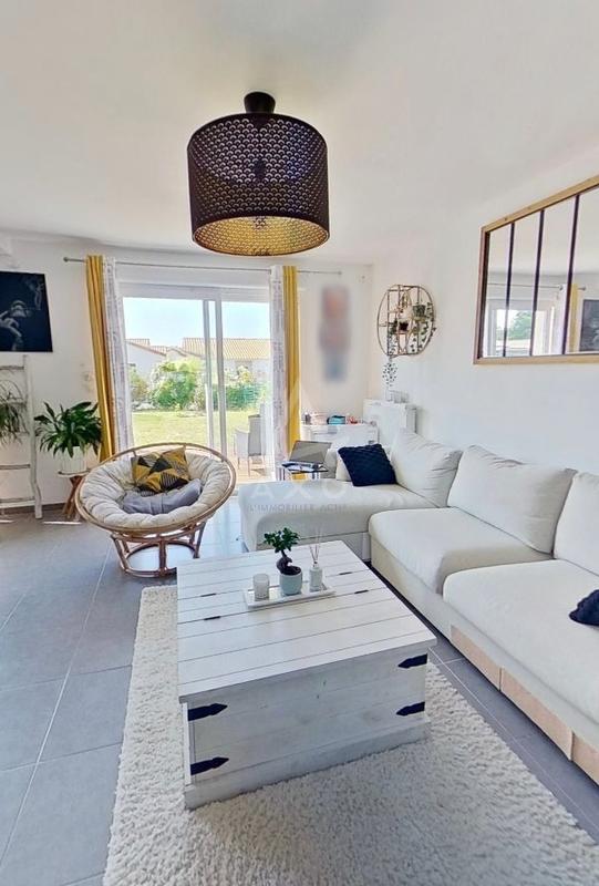 Maison - 95 m² - 5 pièces