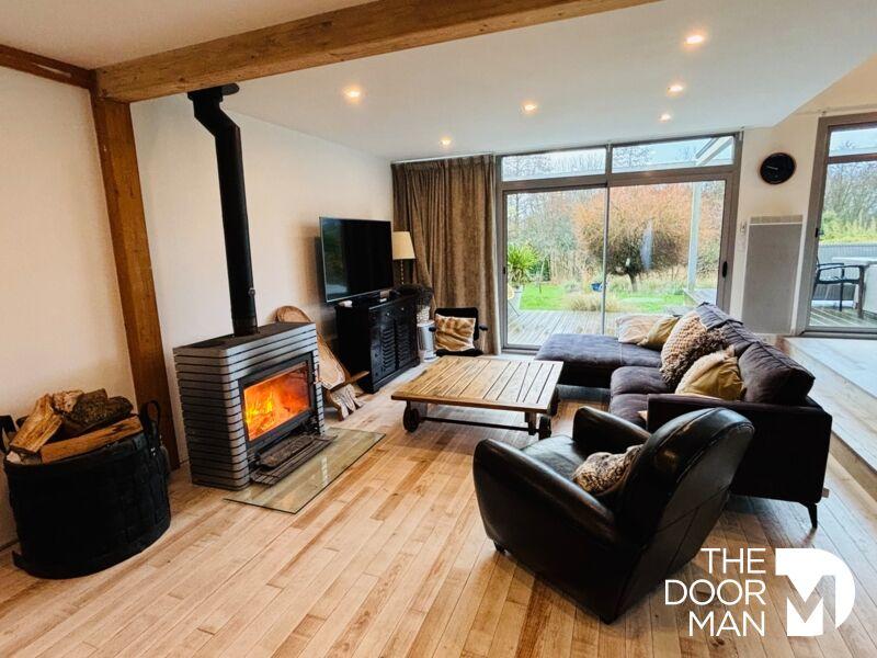 Maison - 130 m² - 6 pièces