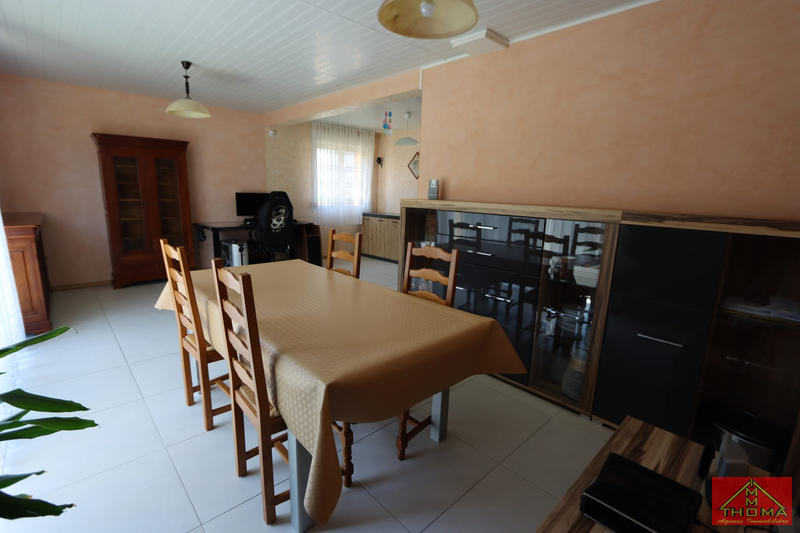 Maison - 96 m² - 5 pièces