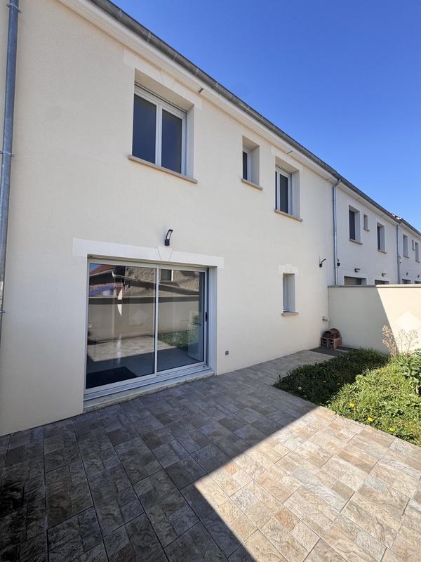 Maison - 87 m² - 5 pièces
