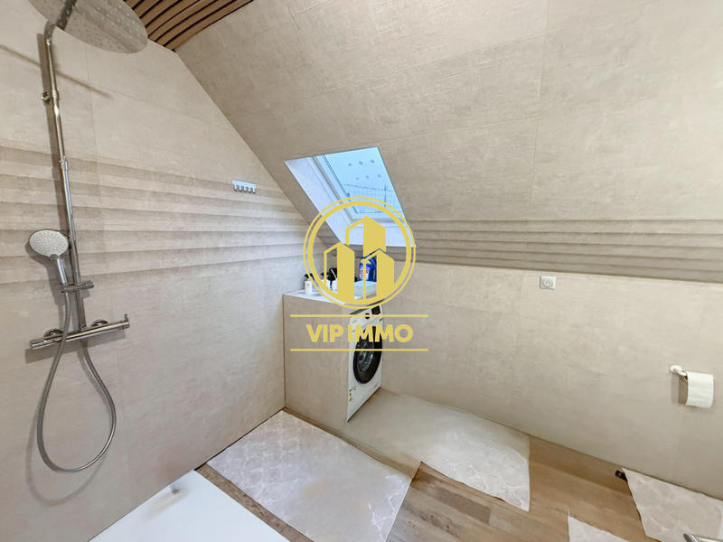 Maison - 111 m² - 4 pièces