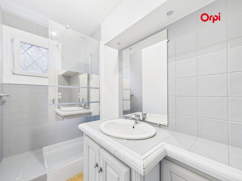 Maison - 167 m² - 5 pièces