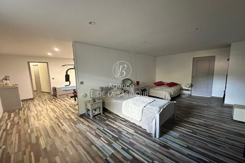 Maison - 178 m² - 5 pièces