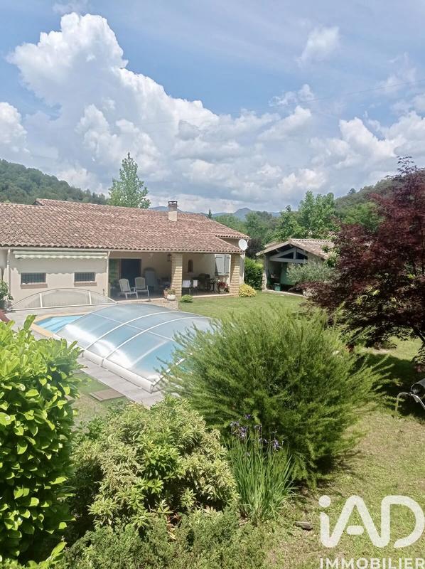 Maison - 97 m² - 4 pièces