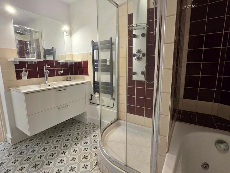 Appartement - 100 m² - 4 pièces