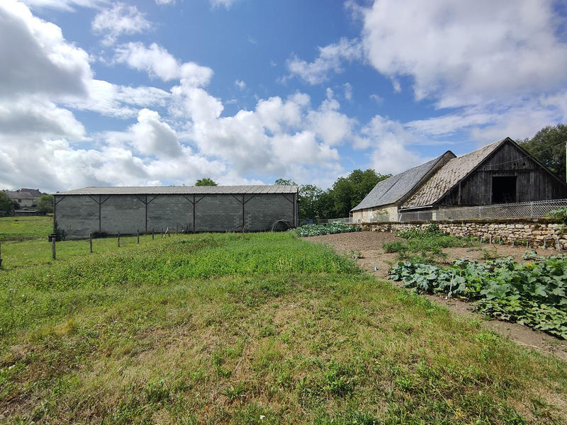 Propriété - 152 m² - 8 pièces