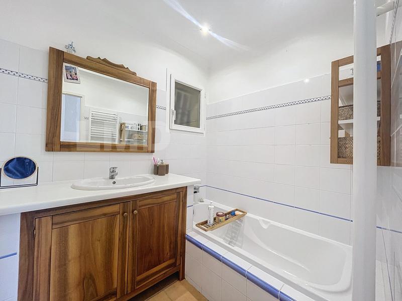 Appartement - 110 m² - 4 pièces