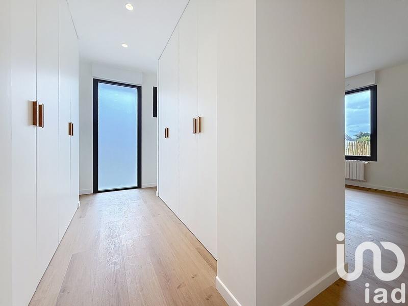 Maison - 166 m² - 8 pièces