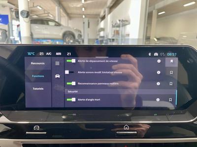 Citroën C4 III (2) 1.2 Hybrid 145 Dcs6 Max