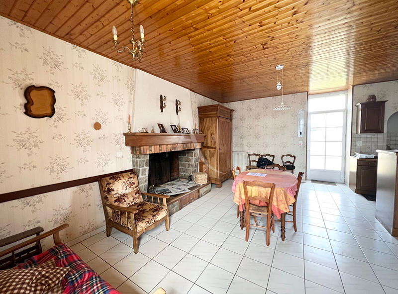 Maison - 250 m² - 9 pièces