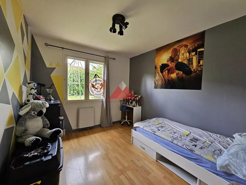 Maison - 98 m² - 5 pièces