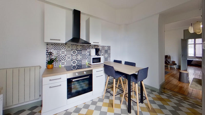 Appartement - 103 m² - 5 pièces