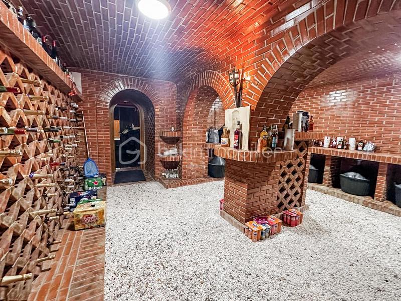 Demeure - 496 m² - 14 pièces