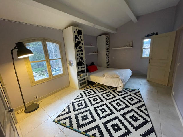 Maison - 380 m² - 10 pièces