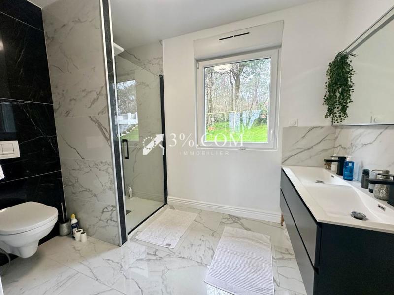 Villa - 179 m² - 6 pièces