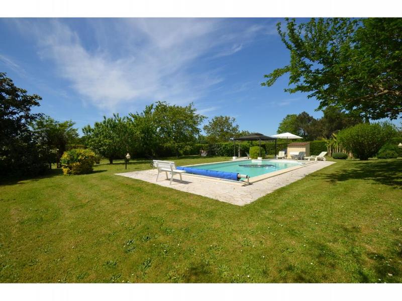 Demeure - 170 m² - 7 pièces