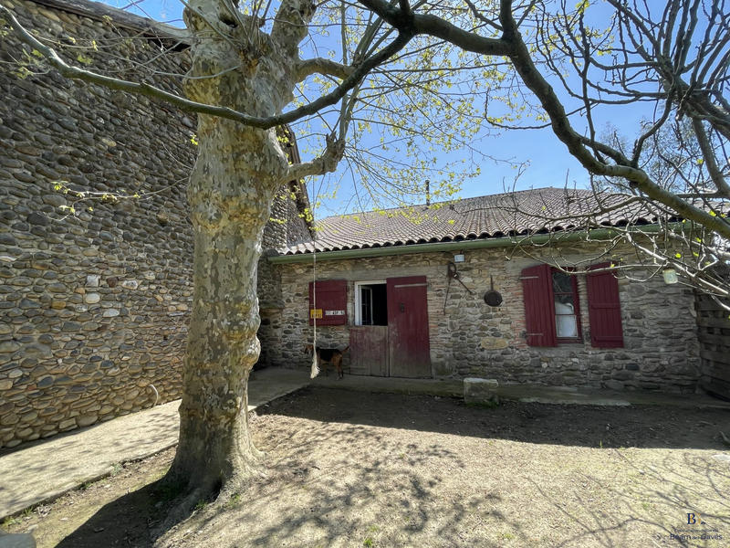 Maison ancienne - 343 m² - 9 pièces