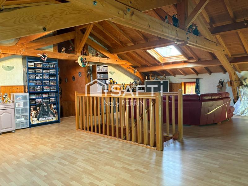 Maison - 248 m² - 6 pièces