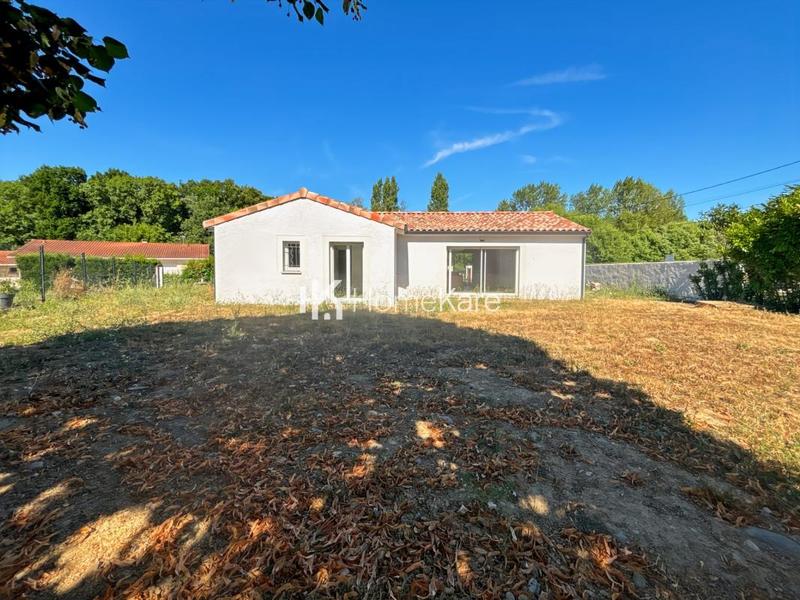 Maison - 95 m² - 4 pièces