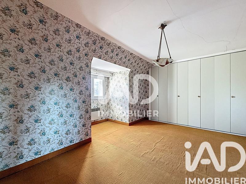 Maison - 285 m² - 11 pièces