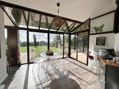 Propriété - 132 m² - 4 pièces